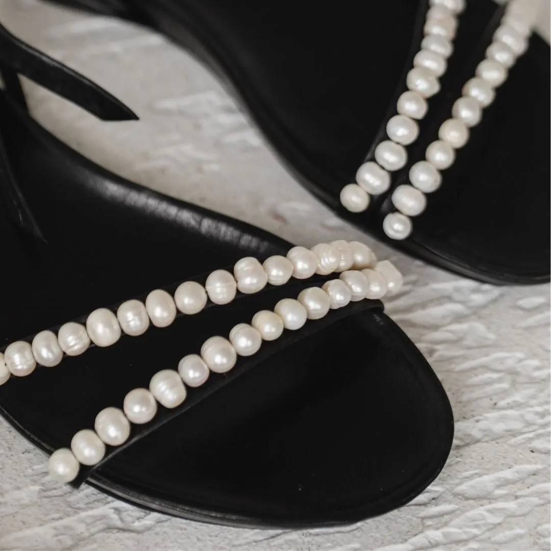 Beaded Footbed Sandal [Pearl]