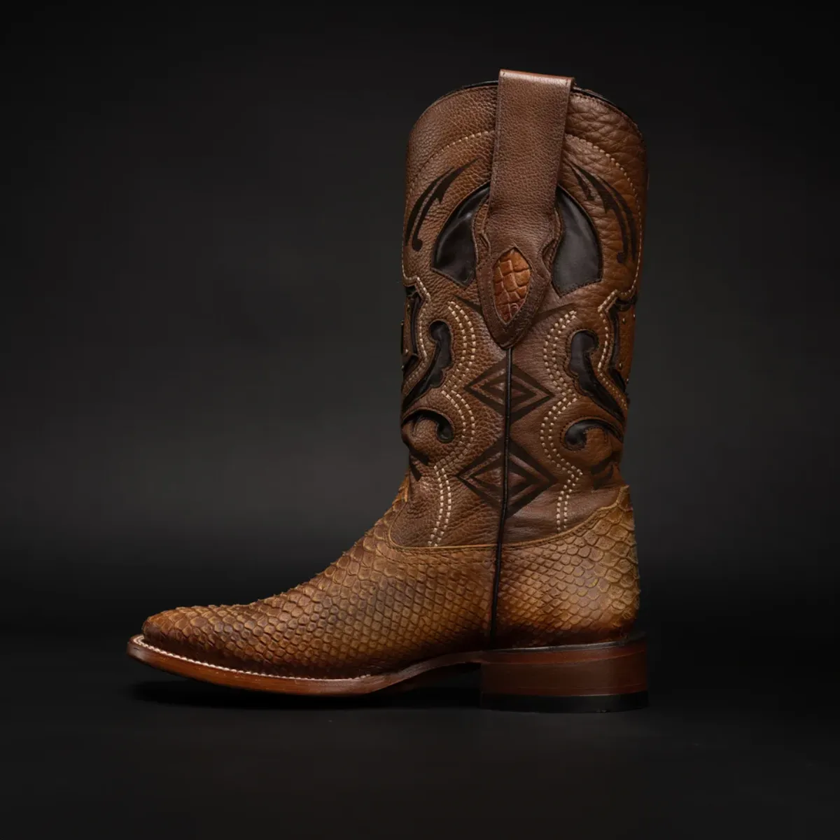 Botas Vaqueras Rodeo de Mamba Python Grabado en Piel Genuina para Hombre 'Rodeo Cartie' - ID: RC-MAM-AU