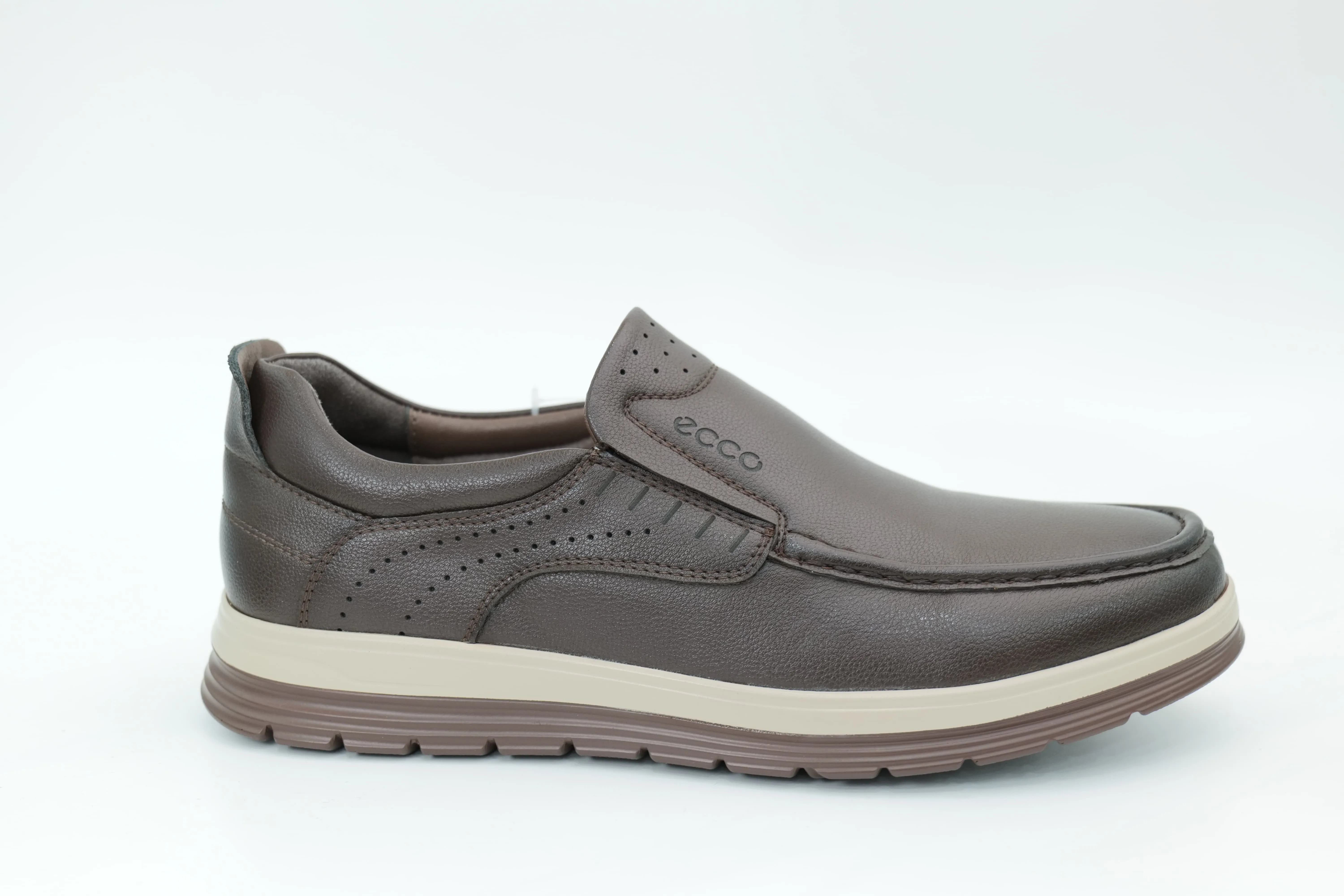 Casual shoes