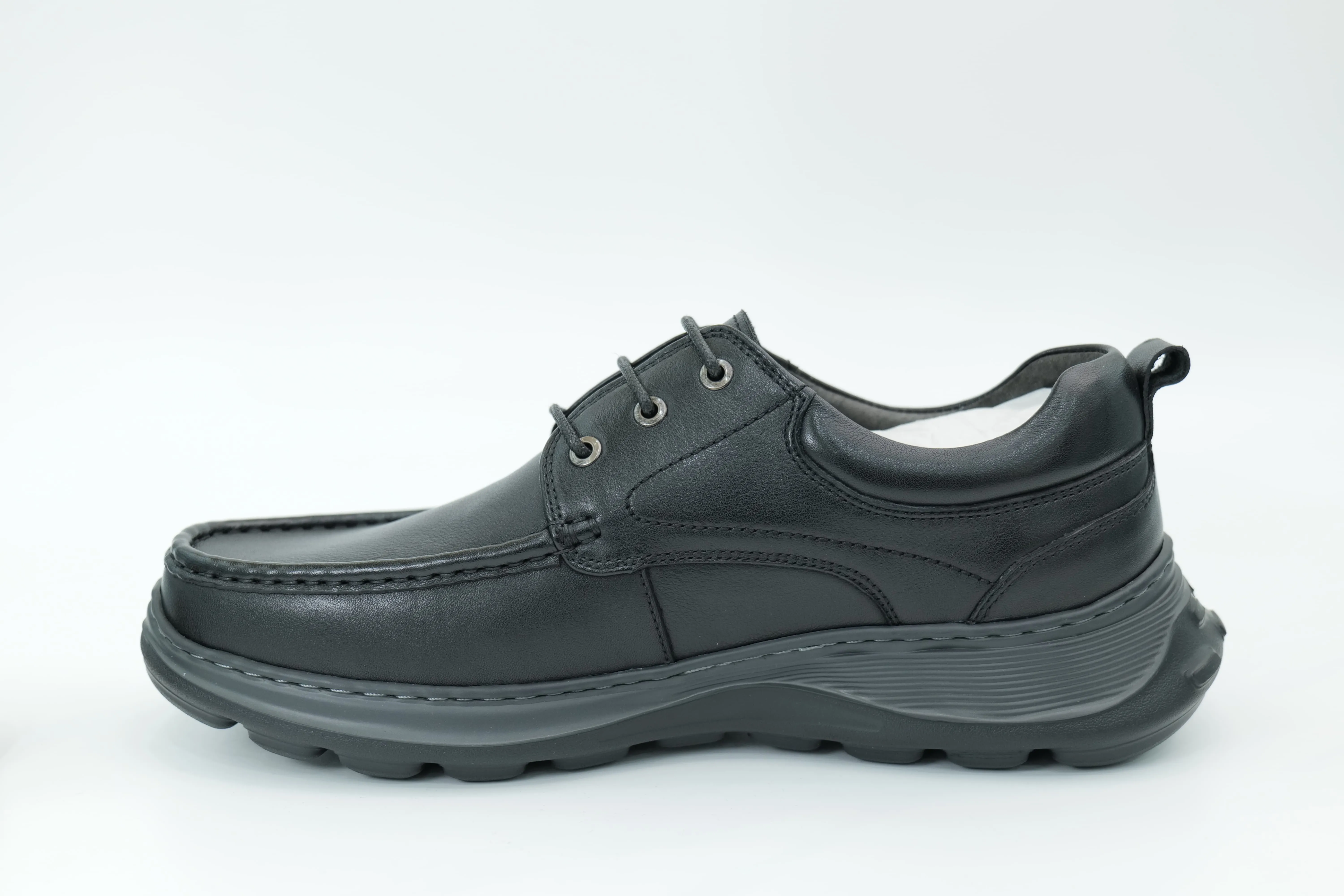 Casual shoes