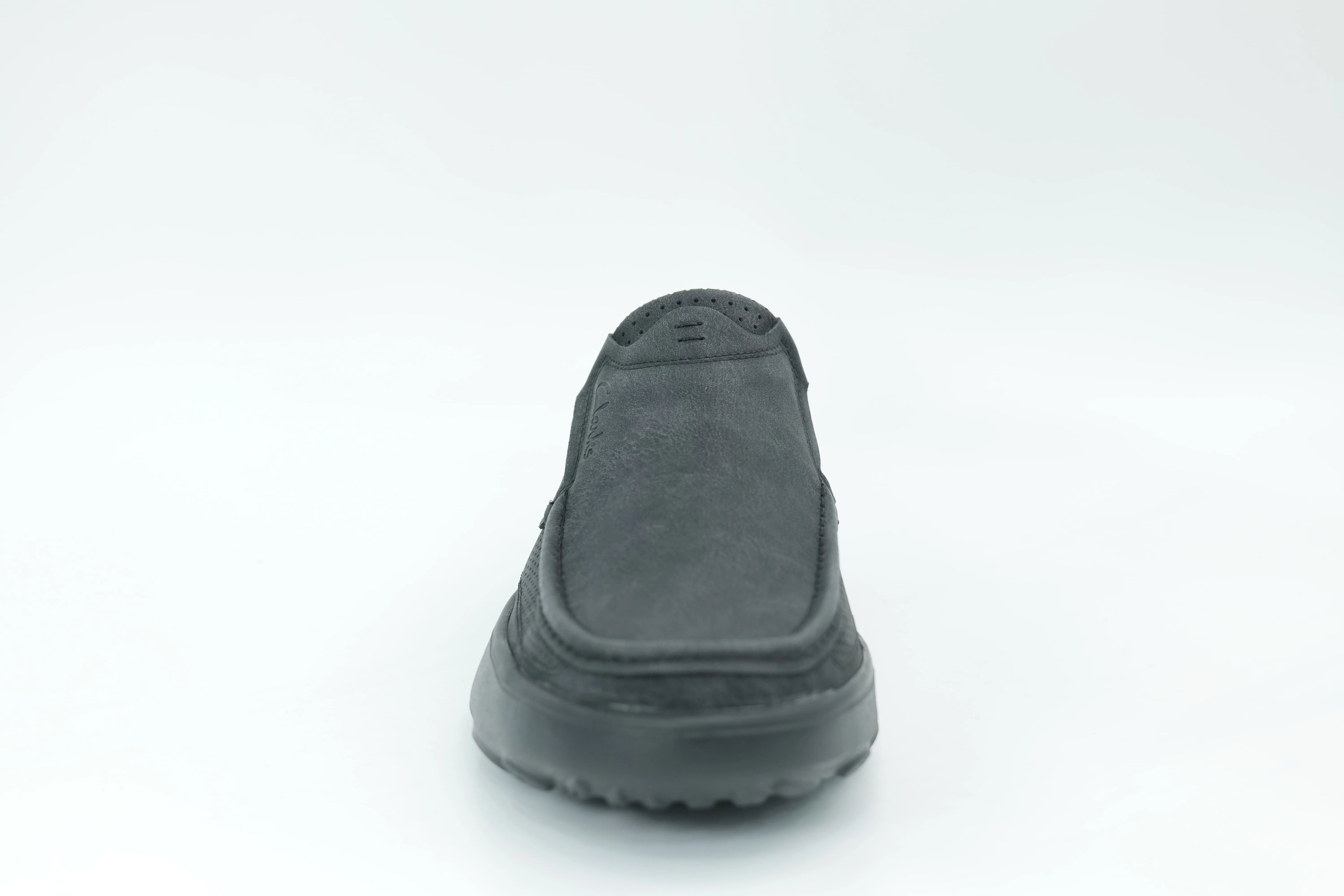Casual shoes