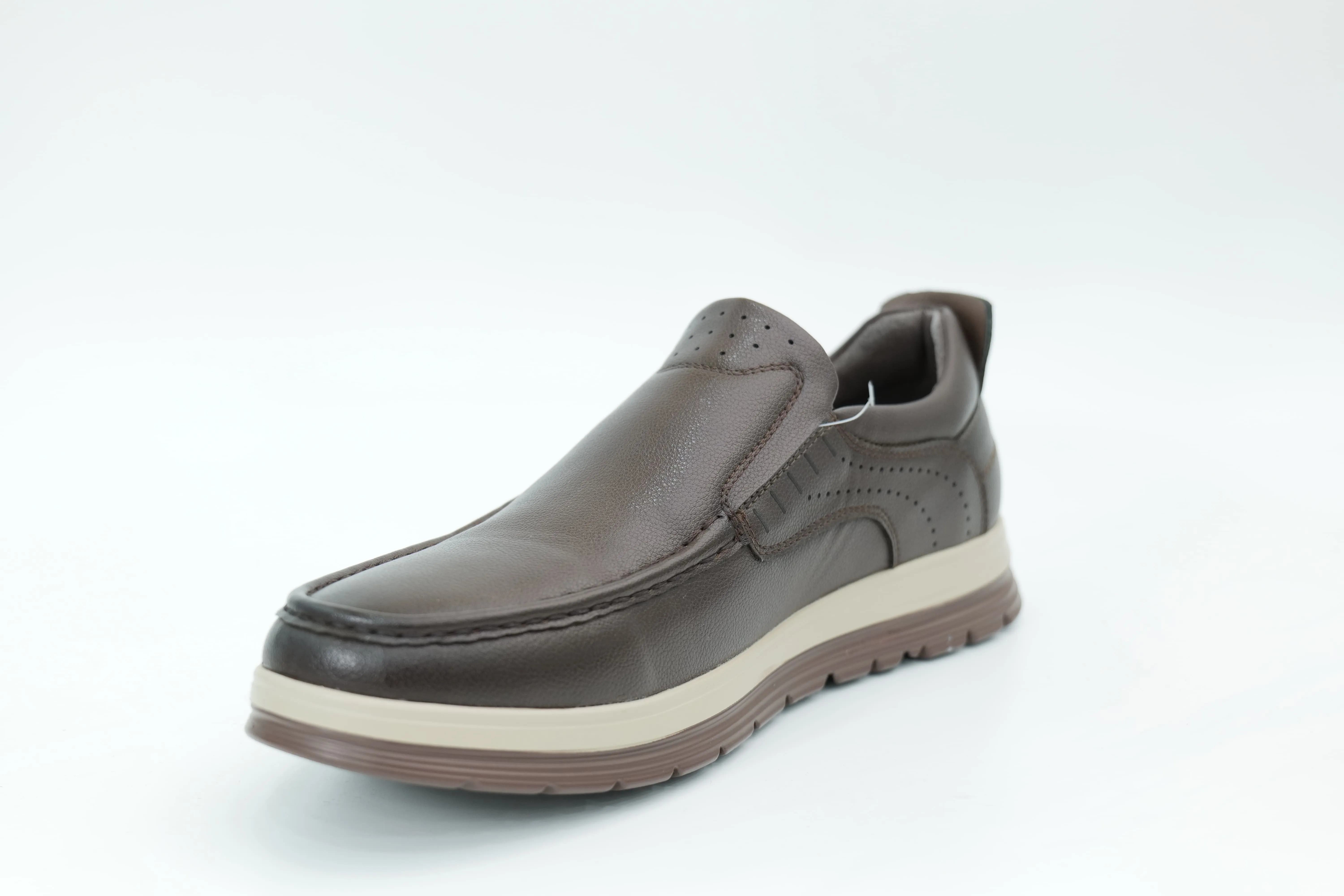 Casual shoes