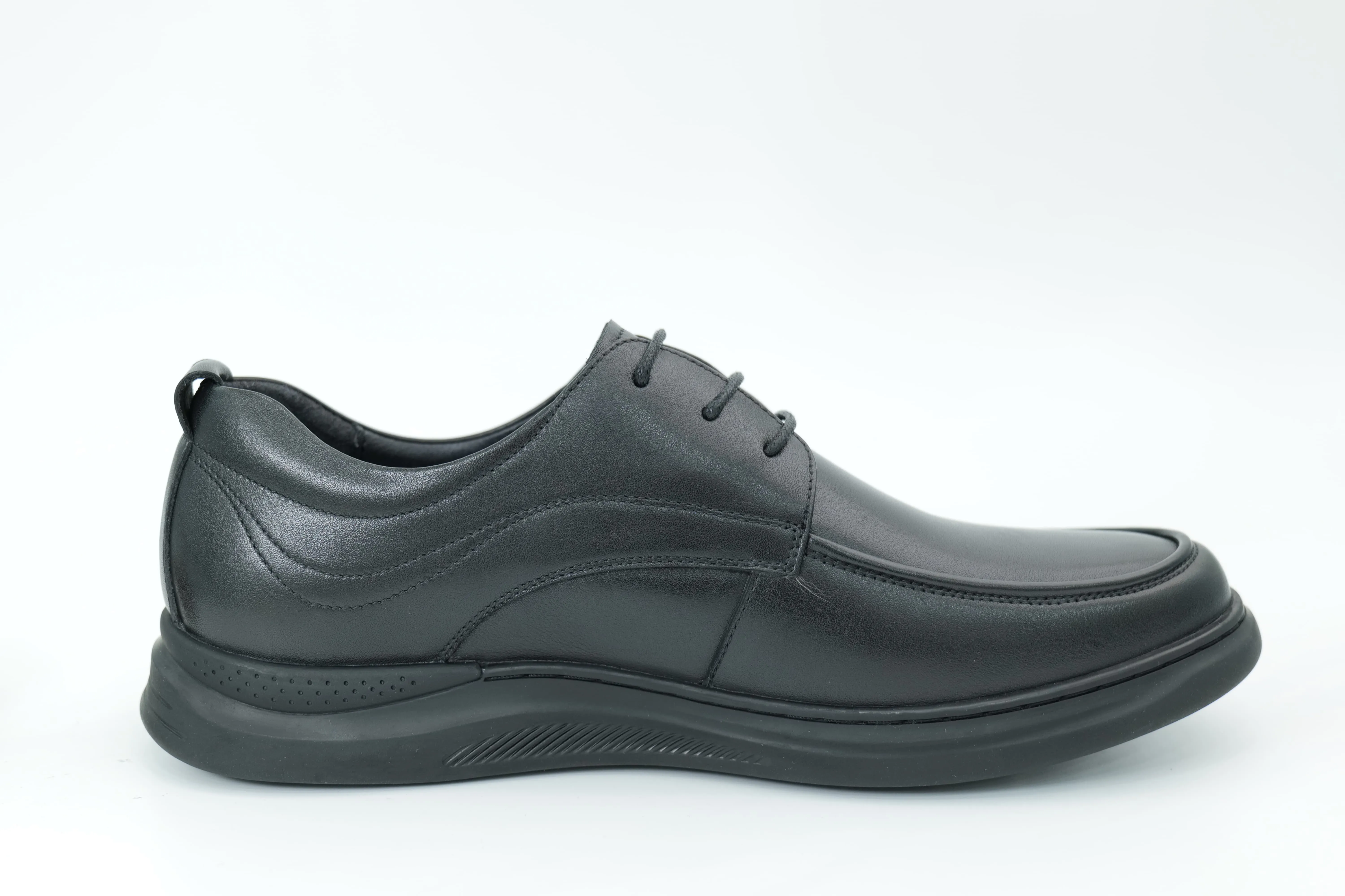 Casual shoes