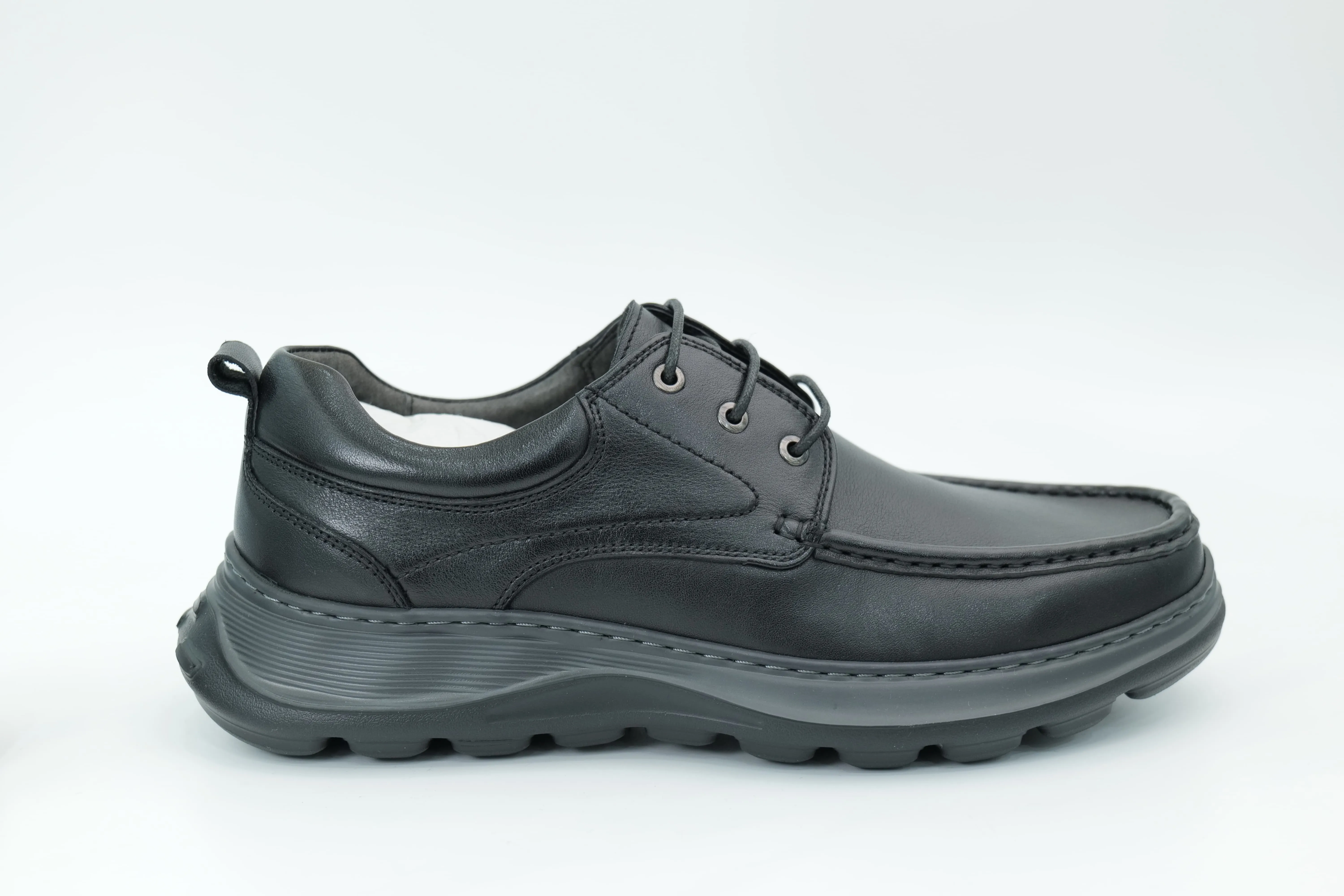 Casual shoes