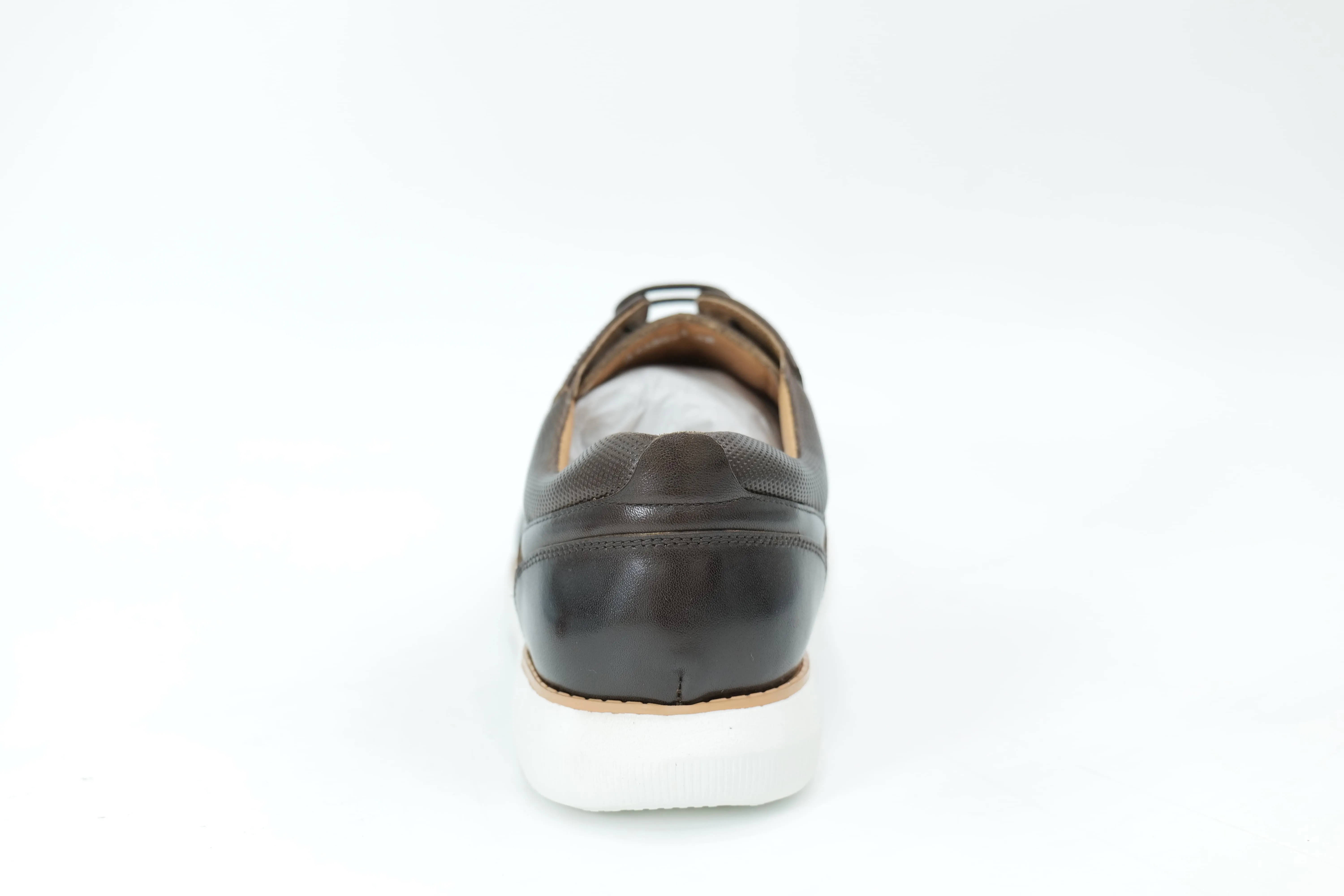Casual shoes