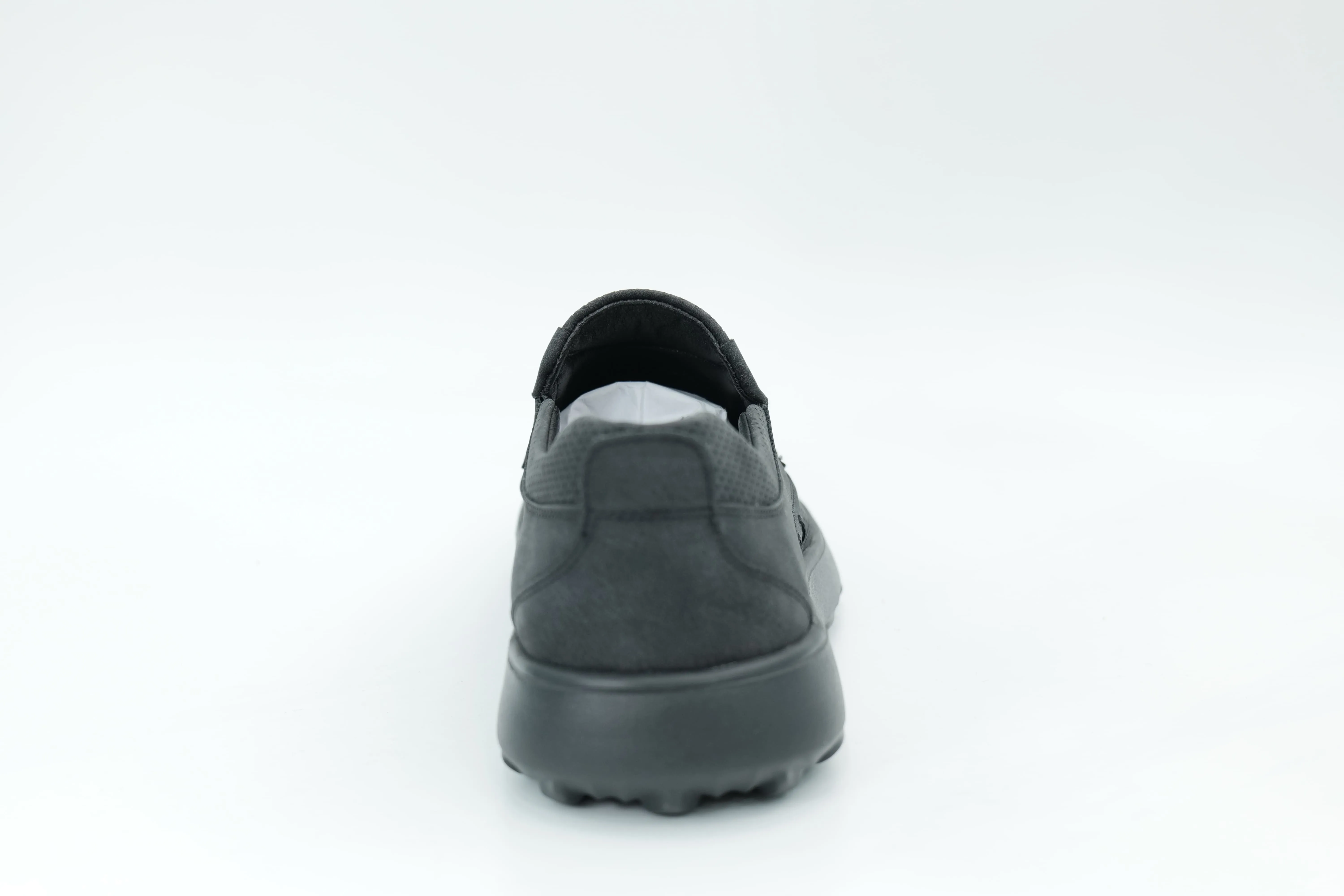 Casual shoes