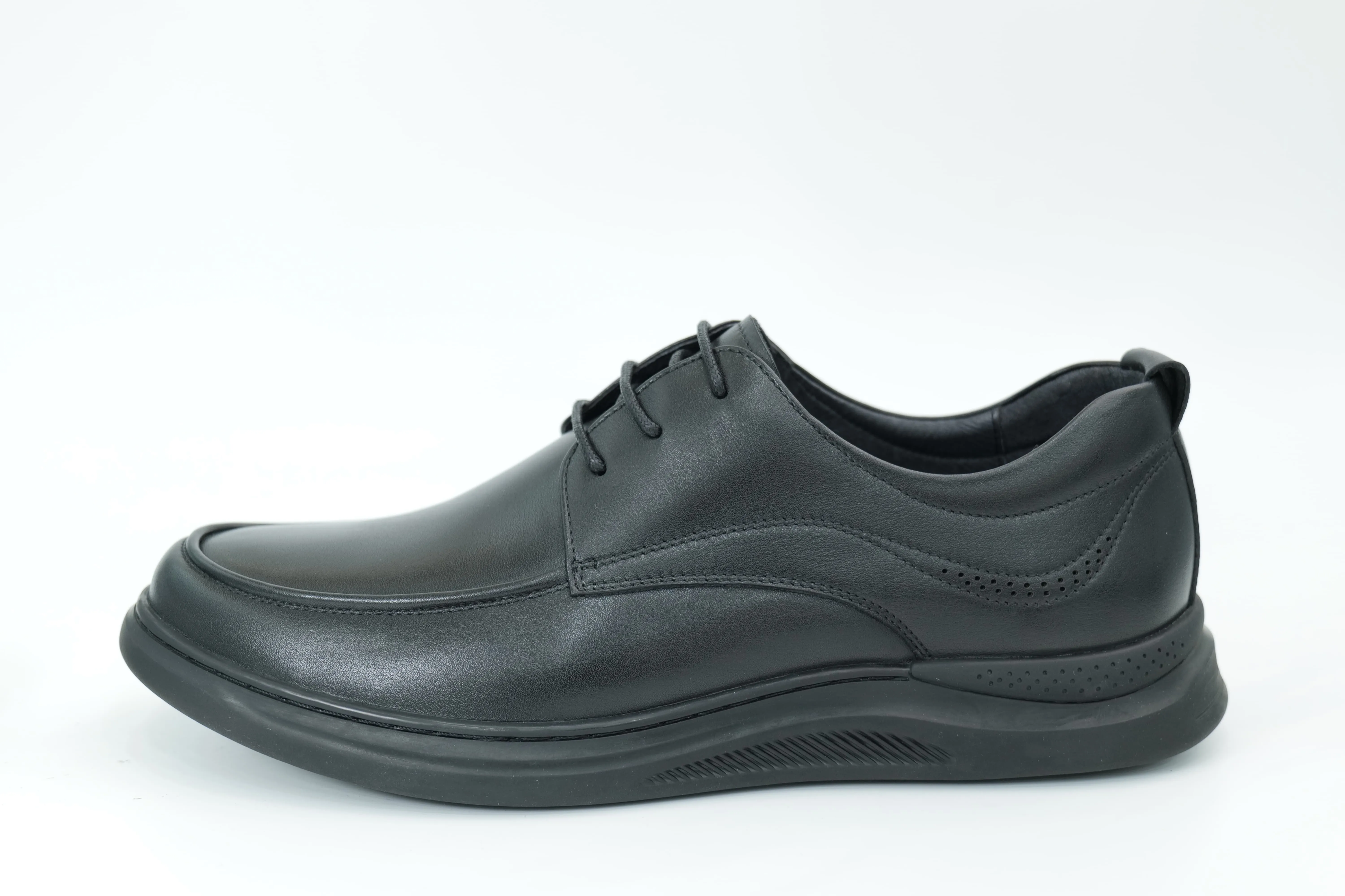 Casual shoes