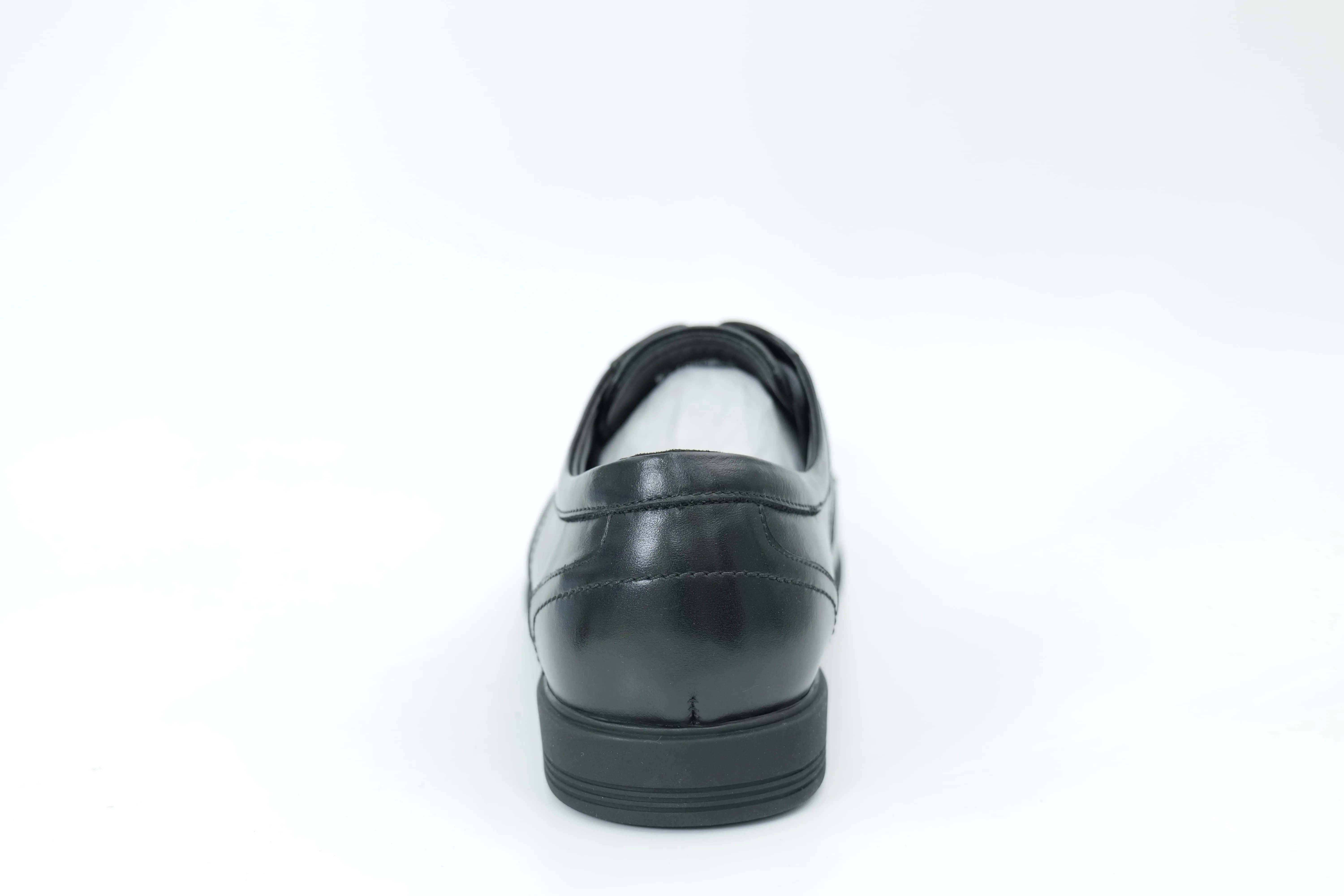 Casual shoes