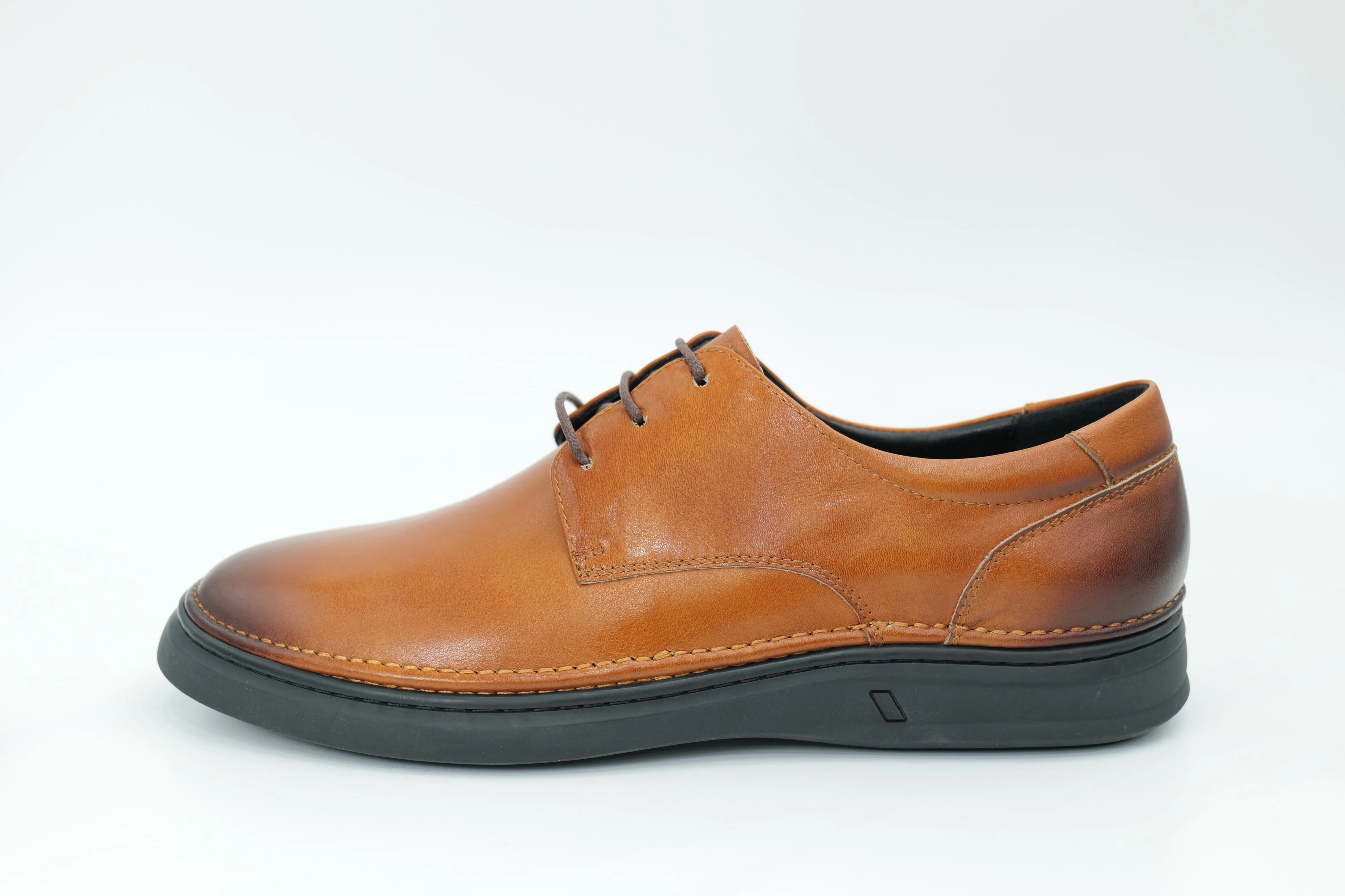 Casual shoes