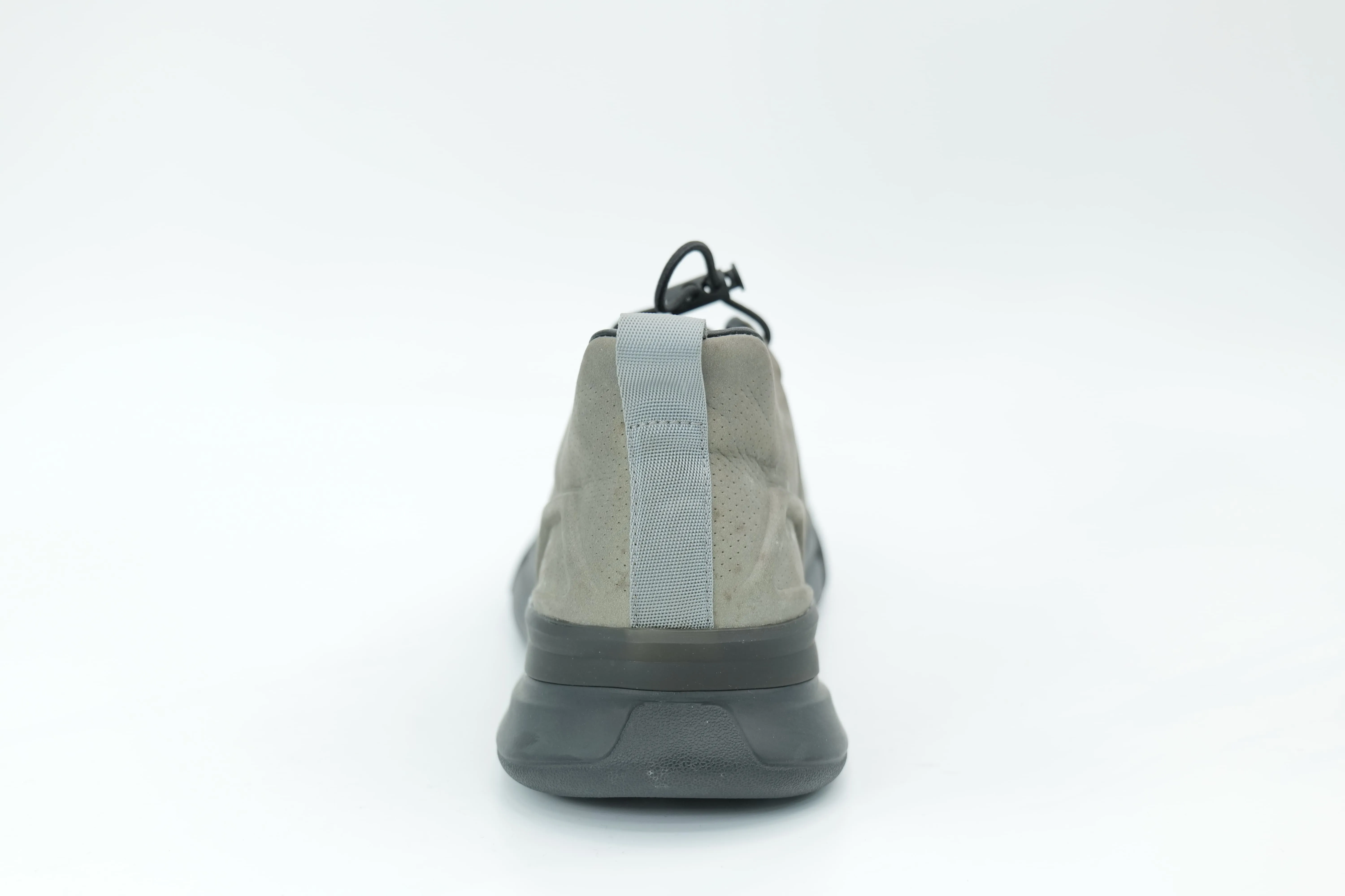 Casual shoes