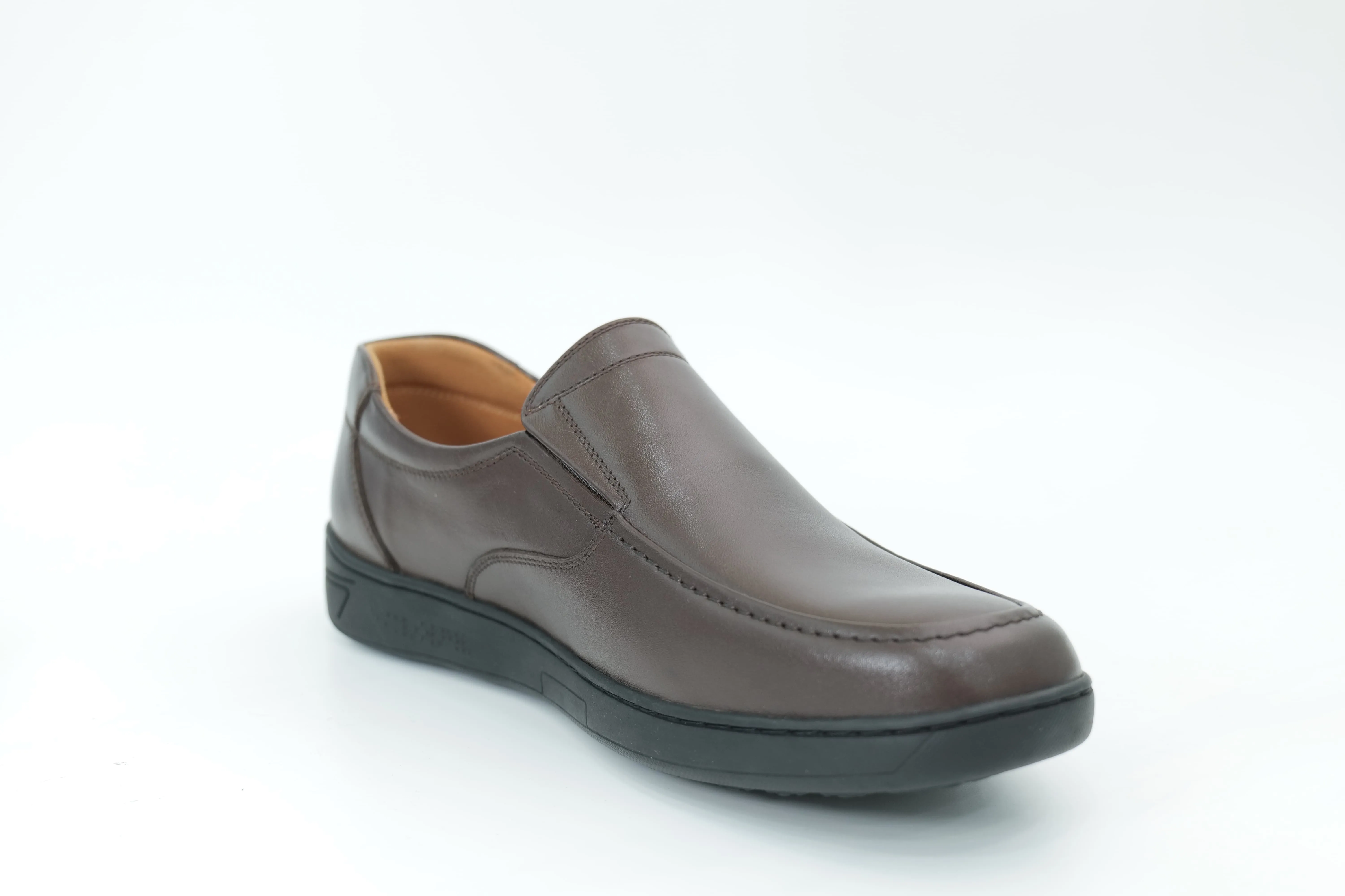 Casual shoes