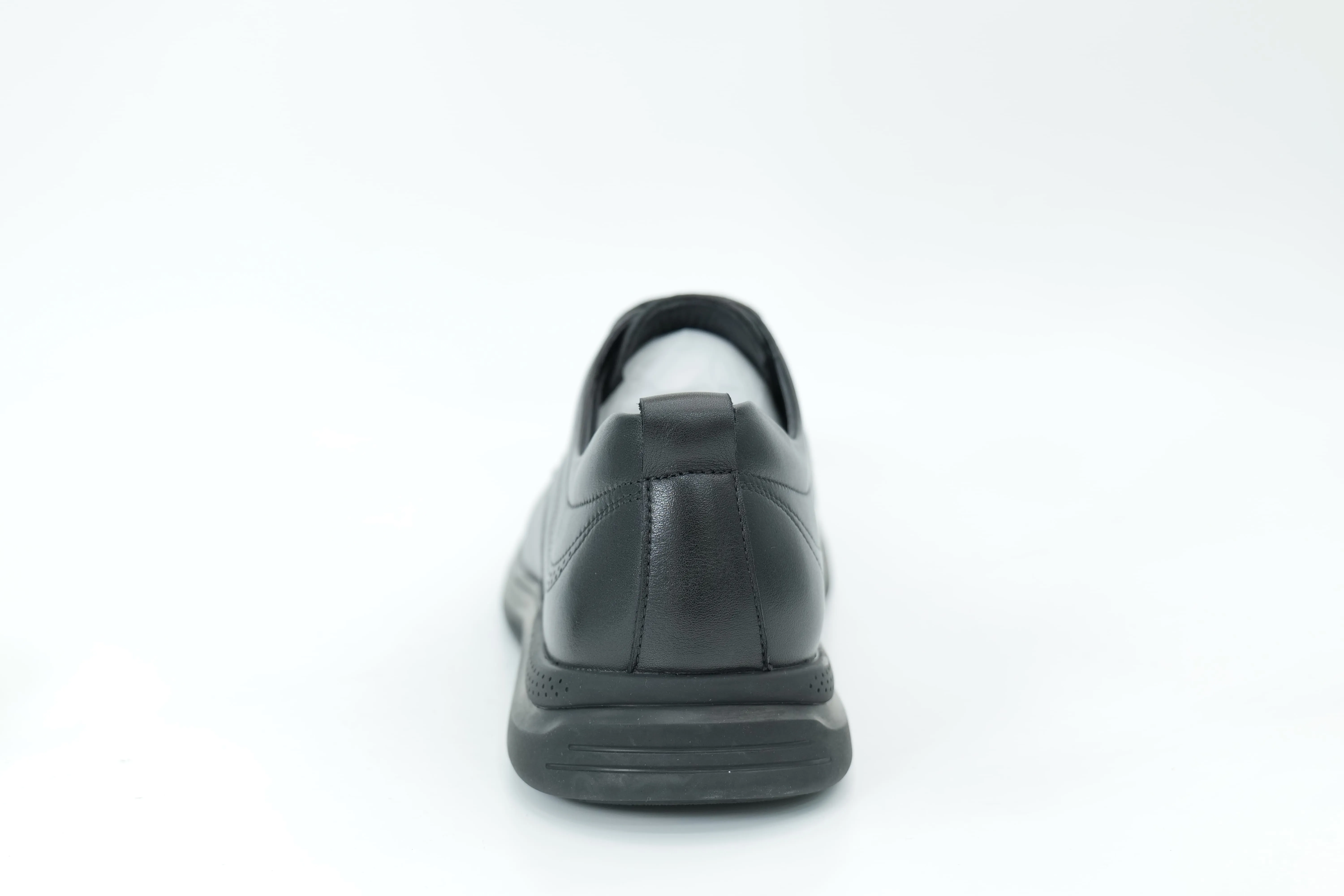Casual shoes