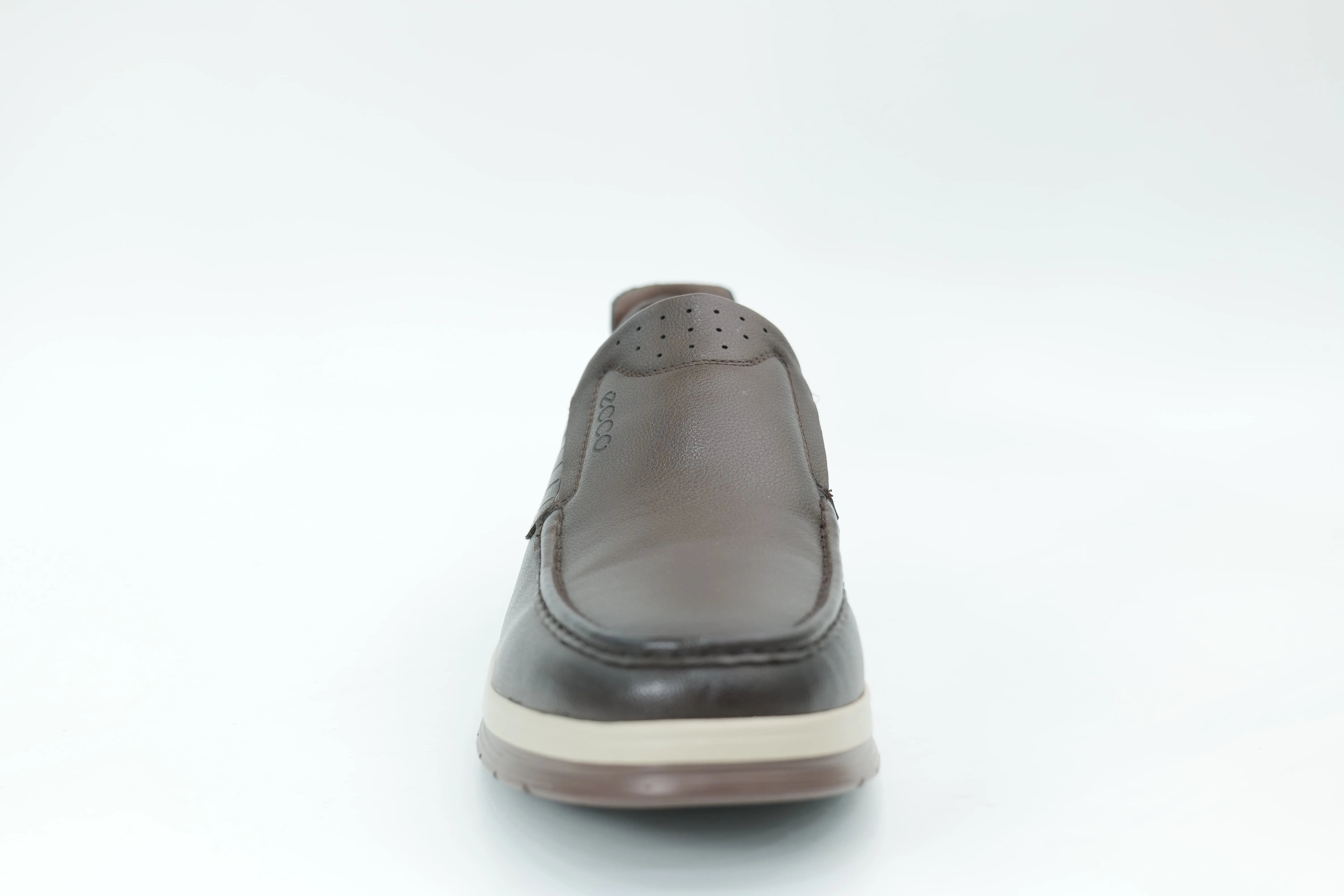 Casual shoes