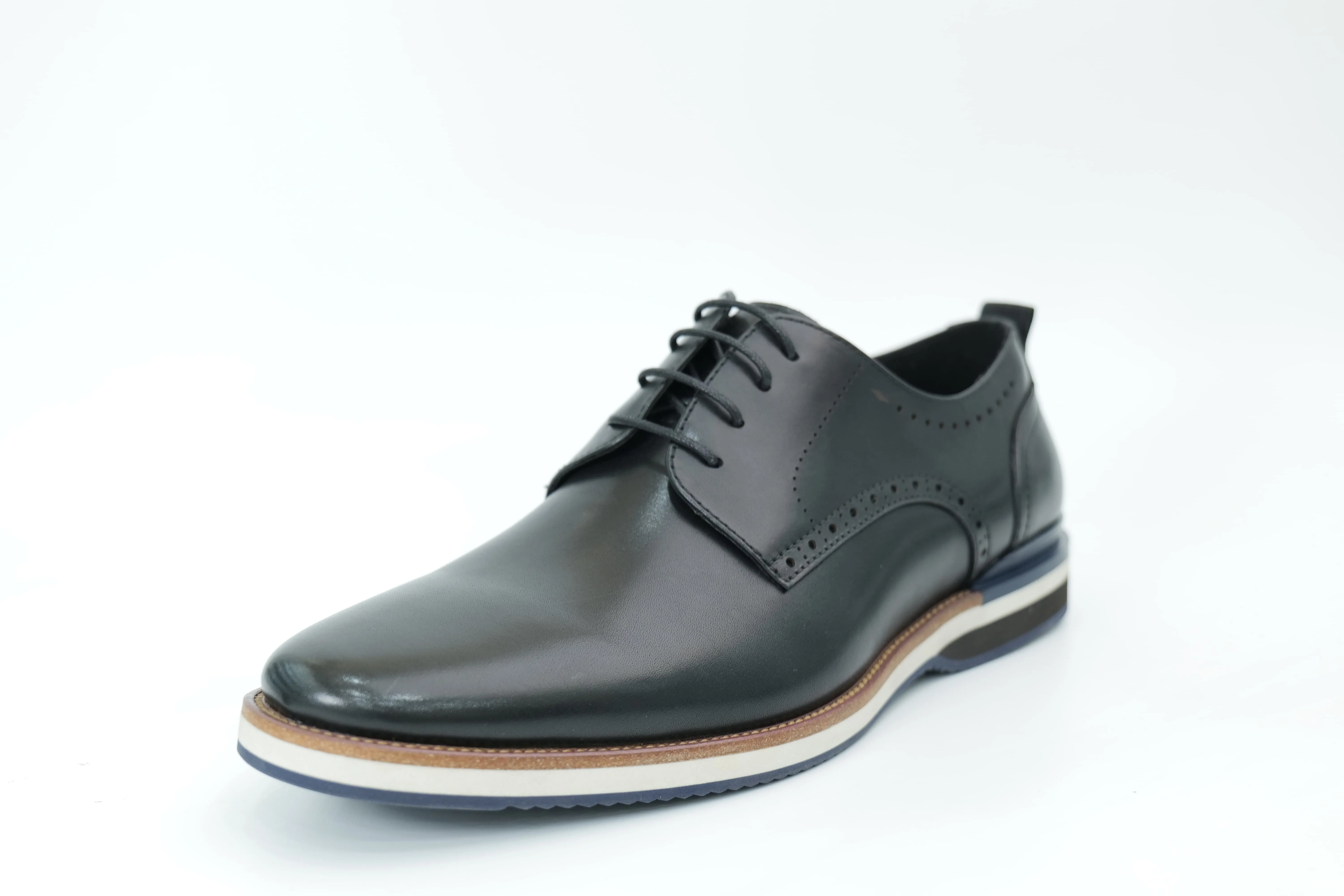 Casual shoes