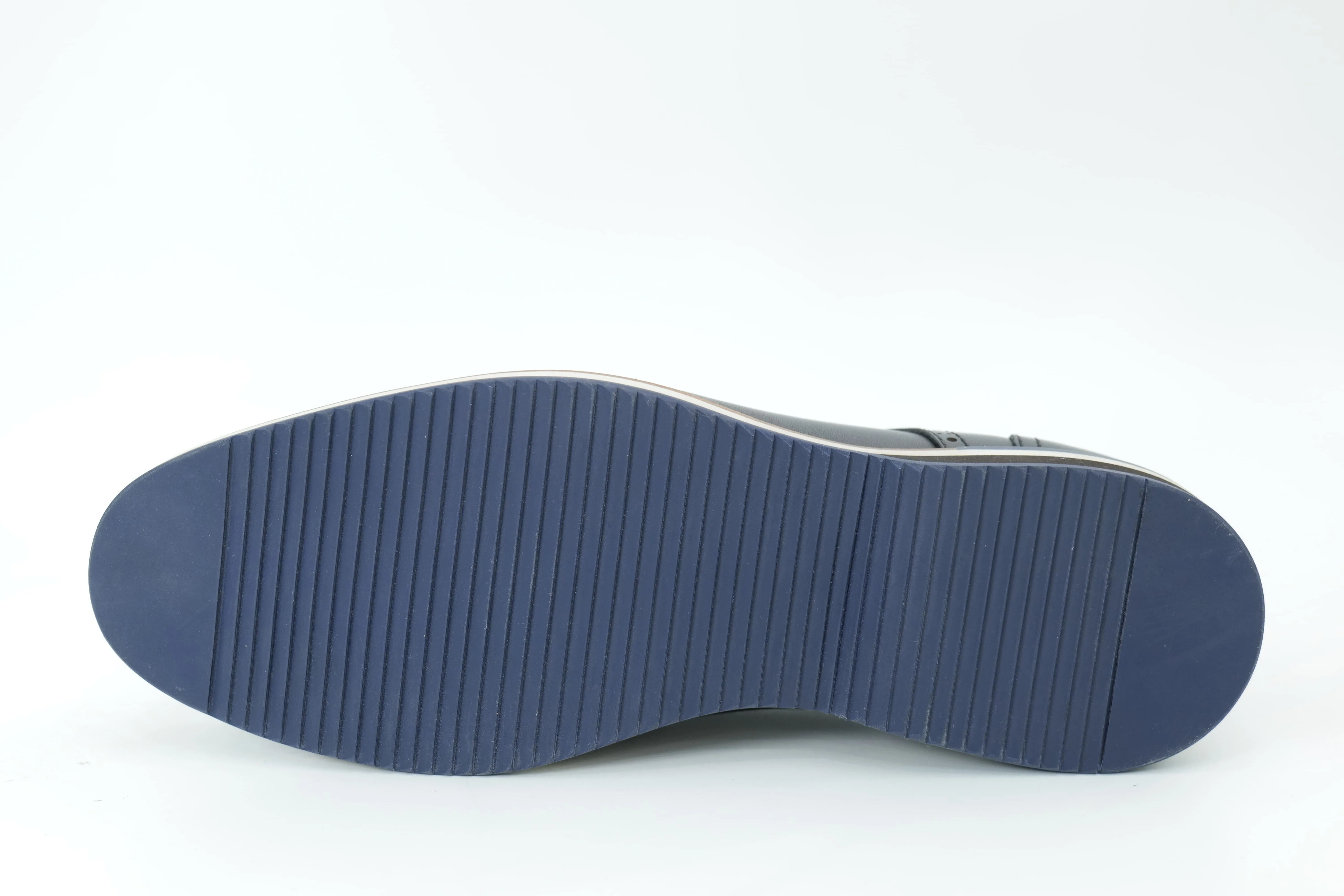 Casual shoes