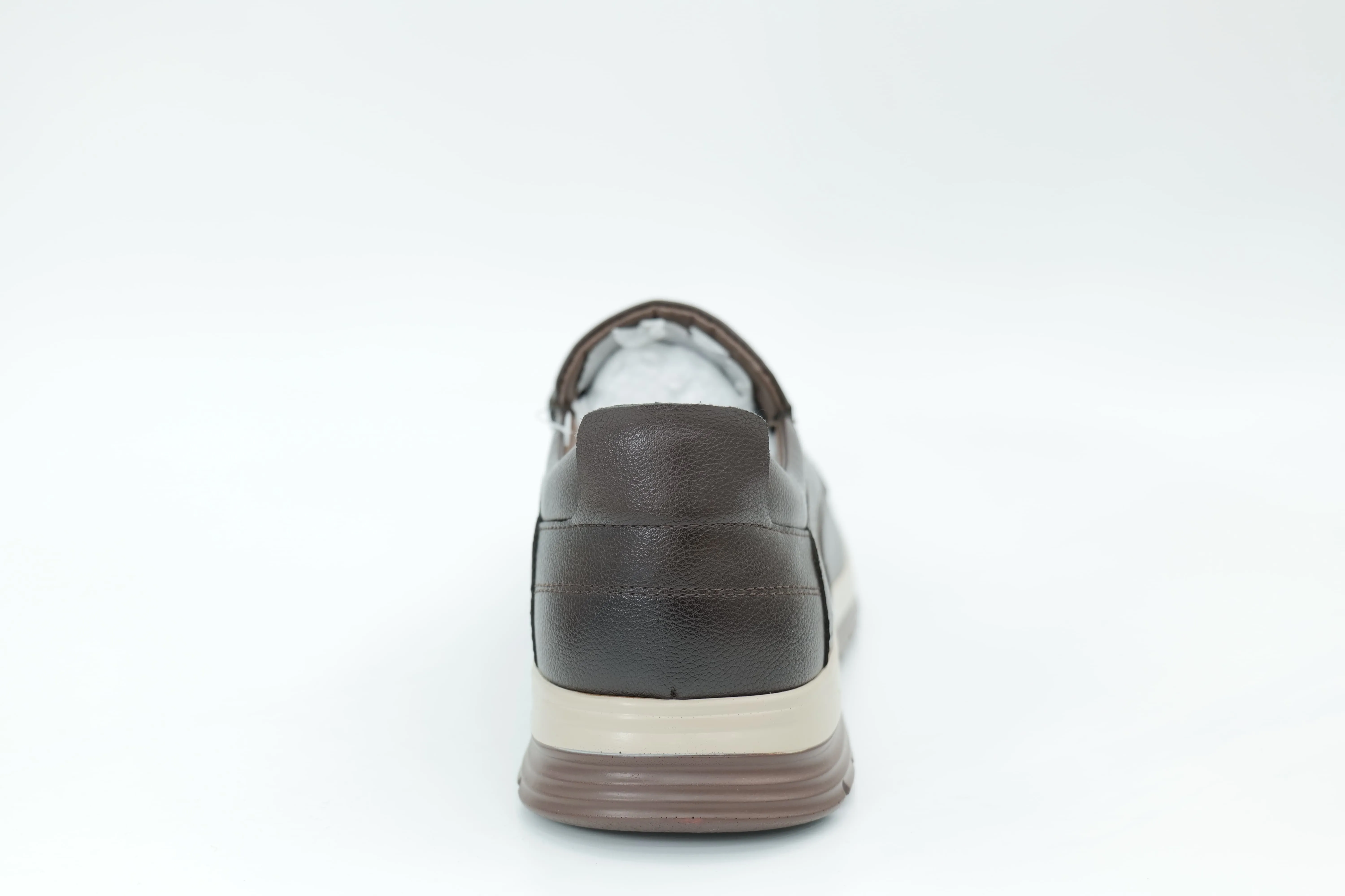Casual shoes