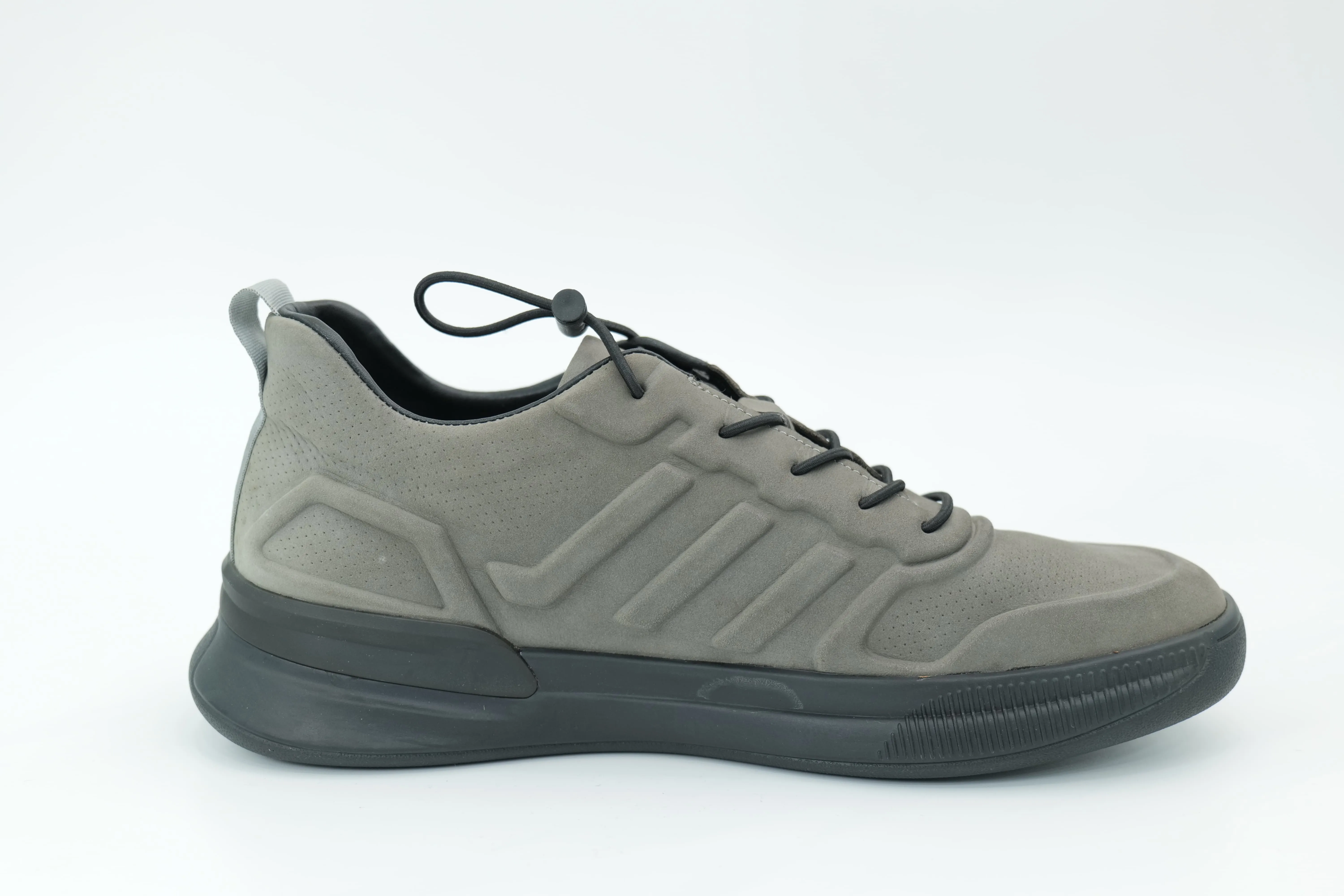 Casual shoes