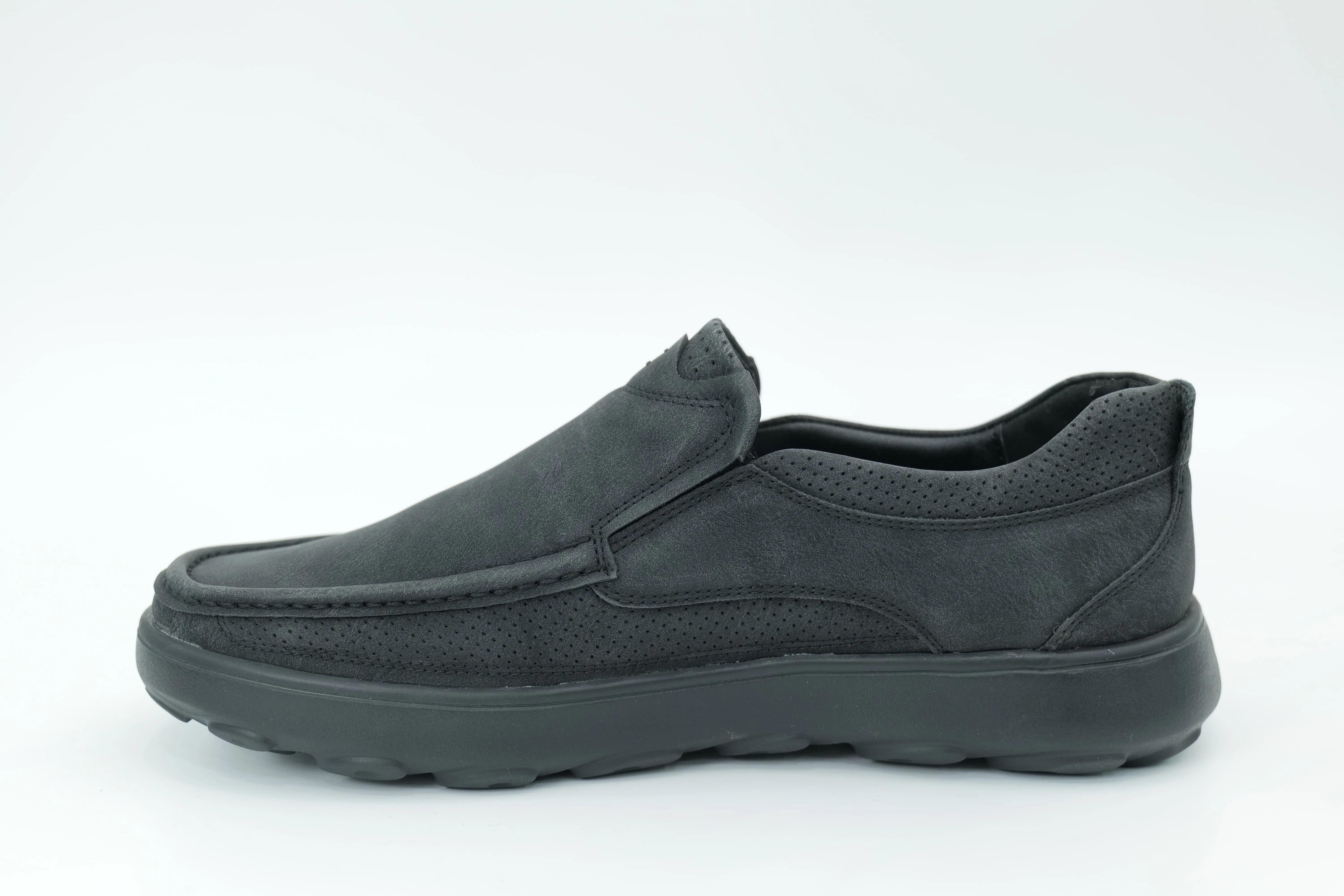 Casual shoes