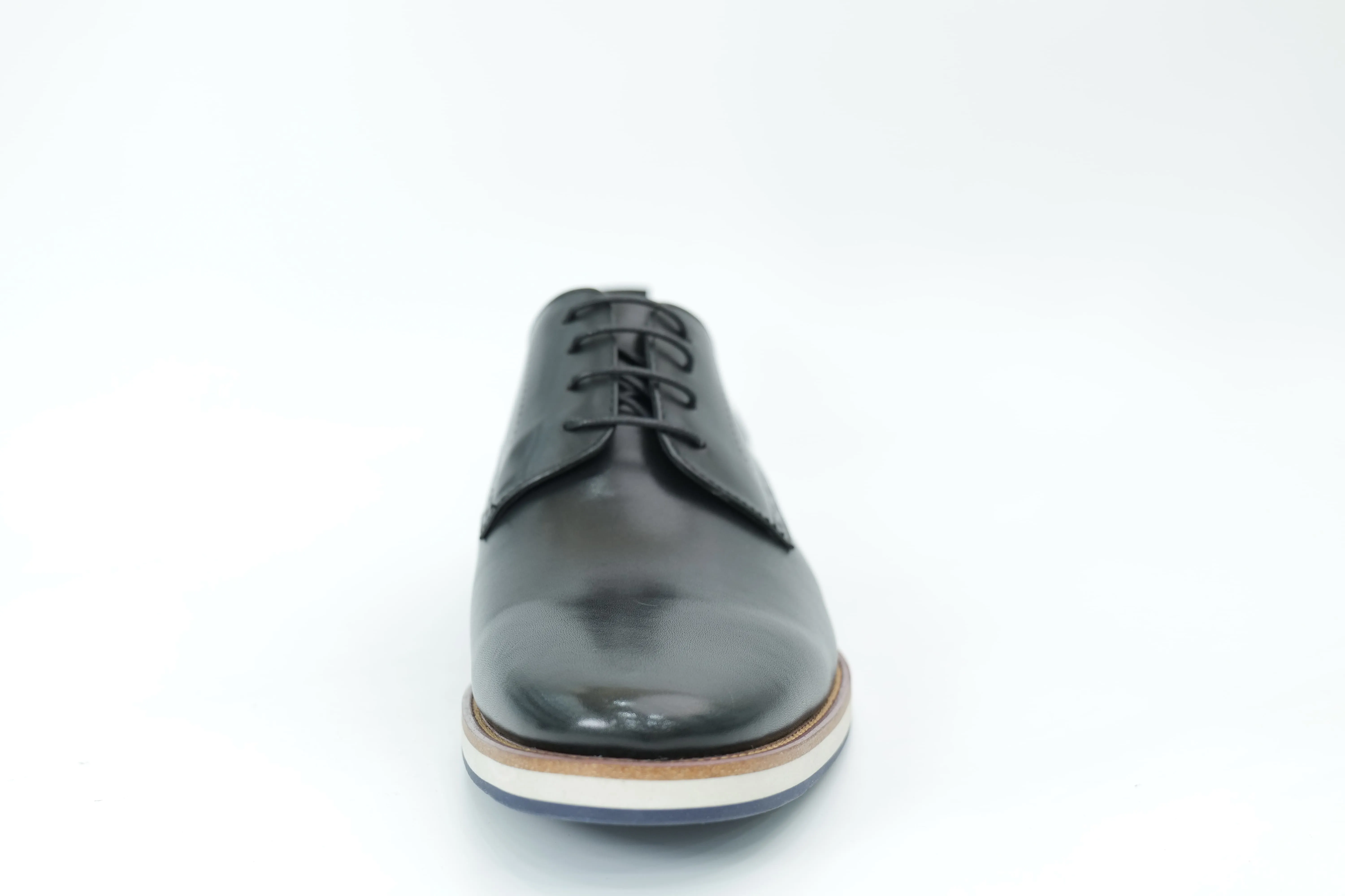 Casual shoes