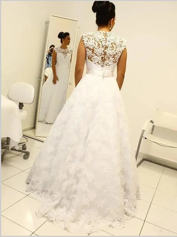 Lace Scoop Sleeveless Wedding Dresses Floor Length Ball Gown