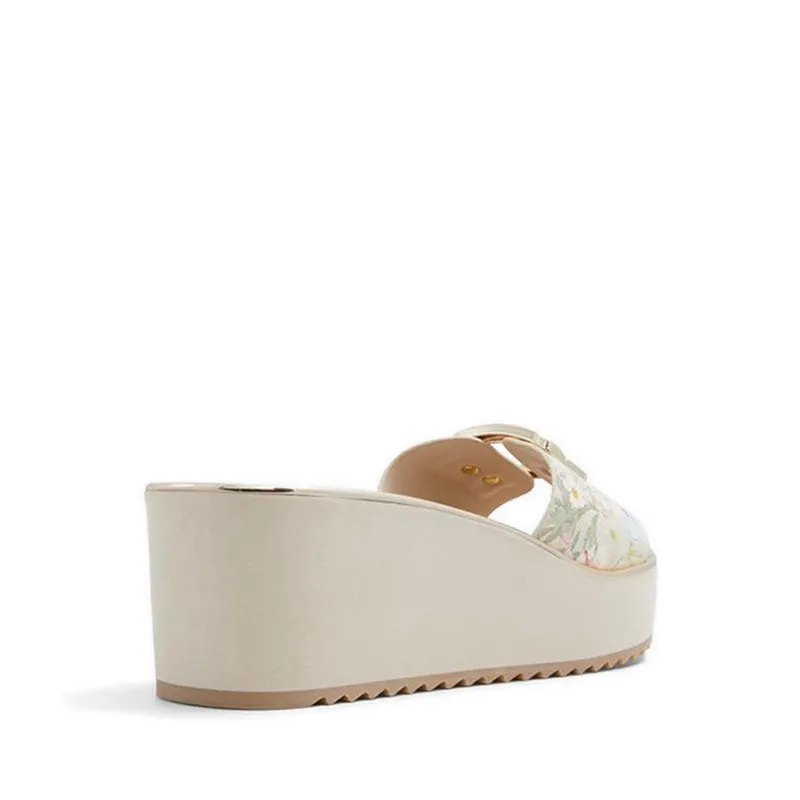 Menhaden Beach Sandals - Beige Overflow