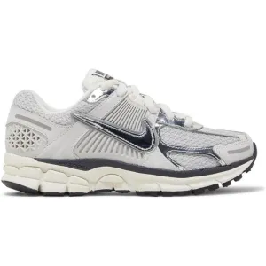 Nike Zoom Vomero 5 Photon Dust Metallic Silver (W)