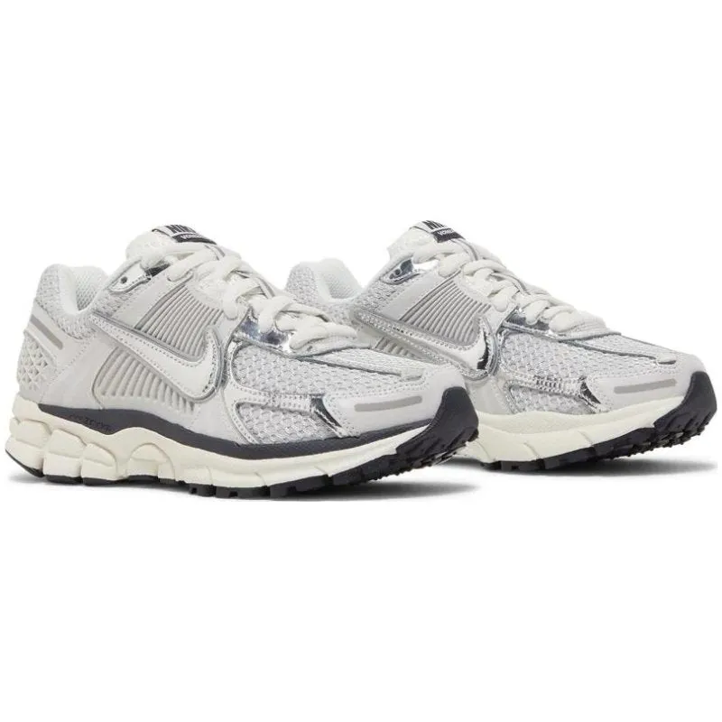 Nike Zoom Vomero 5 Photon Dust Metallic Silver (W)