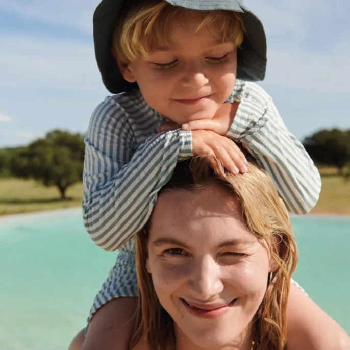 Noah Pinstripe Long Sleeved Seersucker Swim Top (Sea Blue/White Stripe)