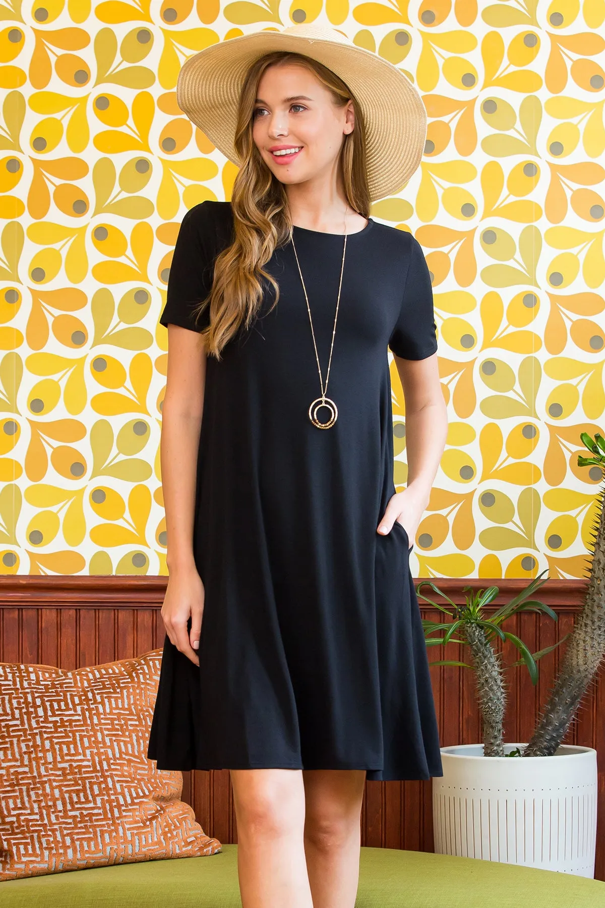 Short Sleeve Flared Pocket Dress