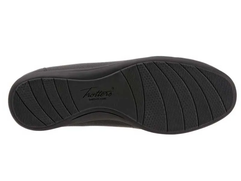 Trotters Deanna - Women's Loafer