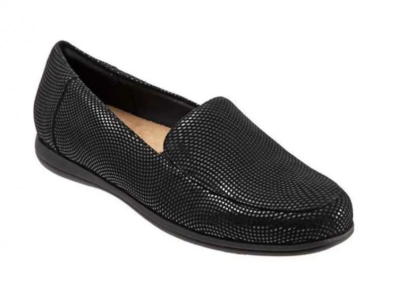 Trotters Deanna - Women's Loafer