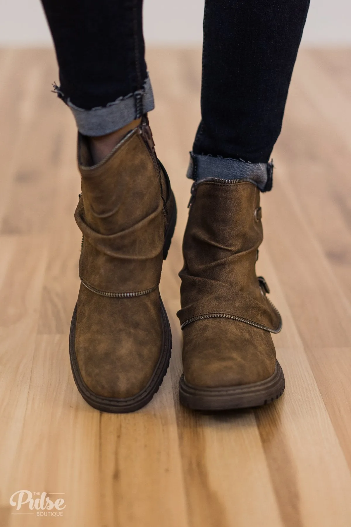 Very G Bruiser Boots- Taupe