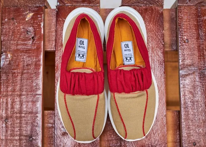 Women’s | Handwoven Yaa Tan & Red Trim Comfort Shoes – Style Meets All-Day Support